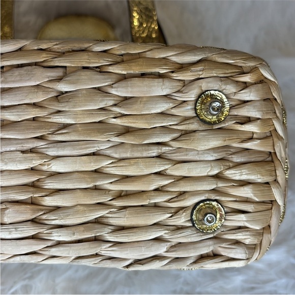 Y2K Guess Straw and Gold Ribbon
Woven Shoulder Bag - Picture 16 of 16